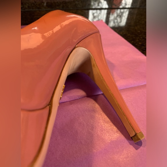 PRADA Calzature Donna Round Toe Heels ~ EU Size 40/US 9.5 ~ color Nero/Blush - Picture 11 of 12